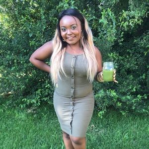 Green bodycon dress 💚